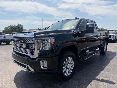 Used 2020 GMC Sierra 2500 Denali w/ Denali Ultimate Package AWD/4WD image 3