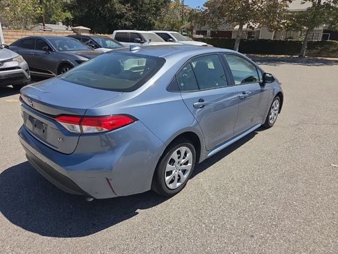 Used 2023 Toyota Corolla LE w/ Carpet Mat Package (TMS) FWD image 5