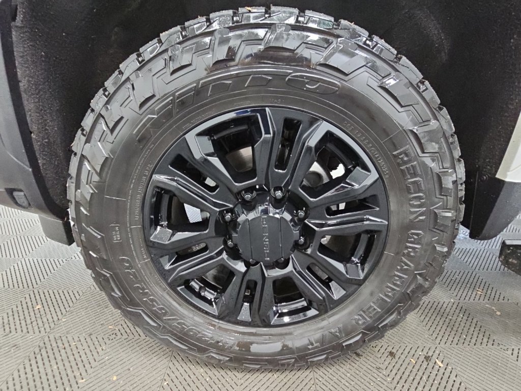 Used 2025 GMC Sierra 2500 Denali Ultimate AWD/4WD image 48