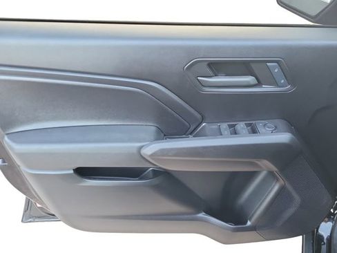 Used 2024 Chevrolet Colorado Trail Boss image 10