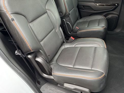 Used 2023 GMC Acadia AT4 image 22