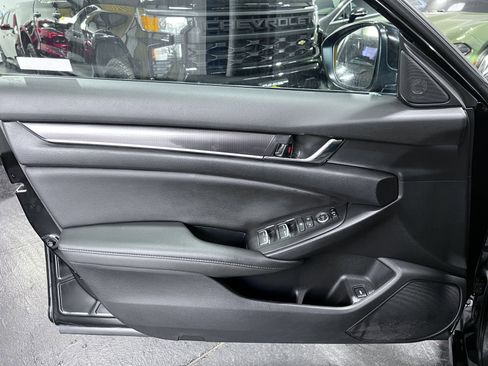 Used 2022 Honda Accord Sport image 23
