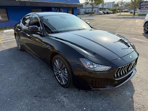 Used 2019 Maserati Ghibli GranSport Sedan 4D image 4
