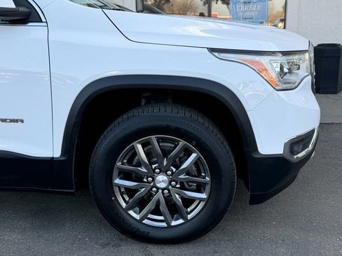 Used 2019 GMC Acadia SLT image 2