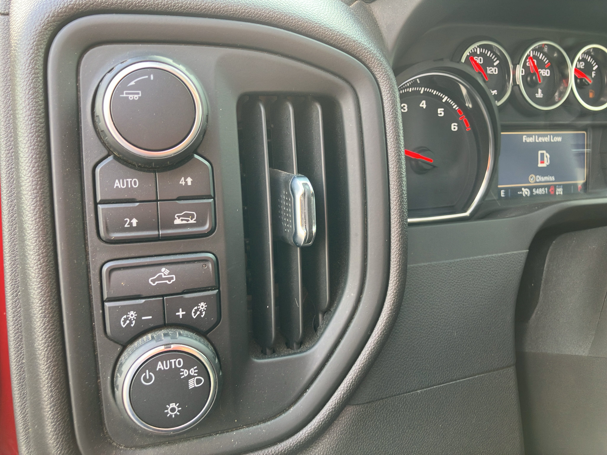 Used 2022 Chevrolet Silverado 1500 Custom w/ LPO, Dark Essentials Package AWD/4WD image 16