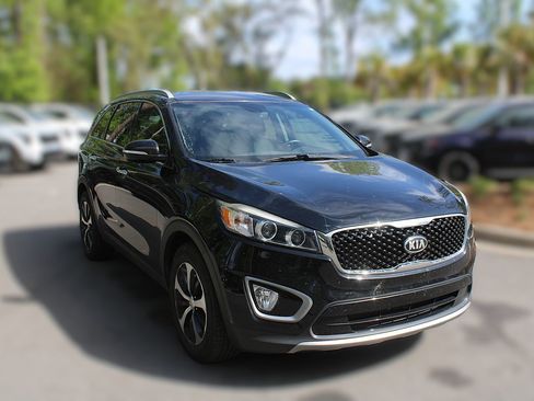 Used 2016 Kia Sorento EX image 15