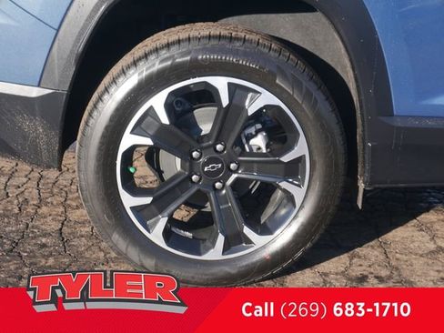 New 2026 Chevrolet Equinox LT w/ Convenience Package II image 43