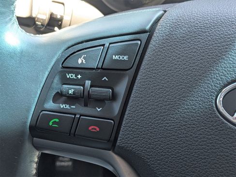 Used 2016 Hyundai Tucson Limited image 28