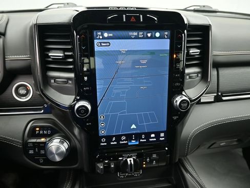 Used 2024 RAM 1500 Limited w/ Trailer Tow Group image 18