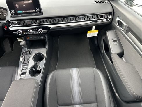 Used 2026 Honda Civic Sport image 32