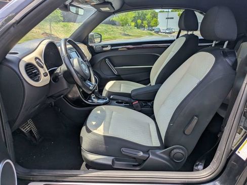 Used 2019 Volkswagen Beetle 2.0T S FWD image 15