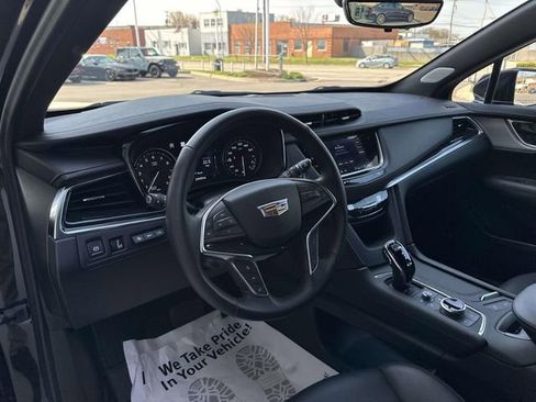 Certified 2025 Cadillac XT5 Premium Luxury w/ Technology Package AWD/4WD image 51