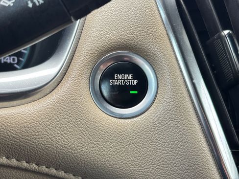Used 2023 Chevrolet Traverse LS FWD image 8