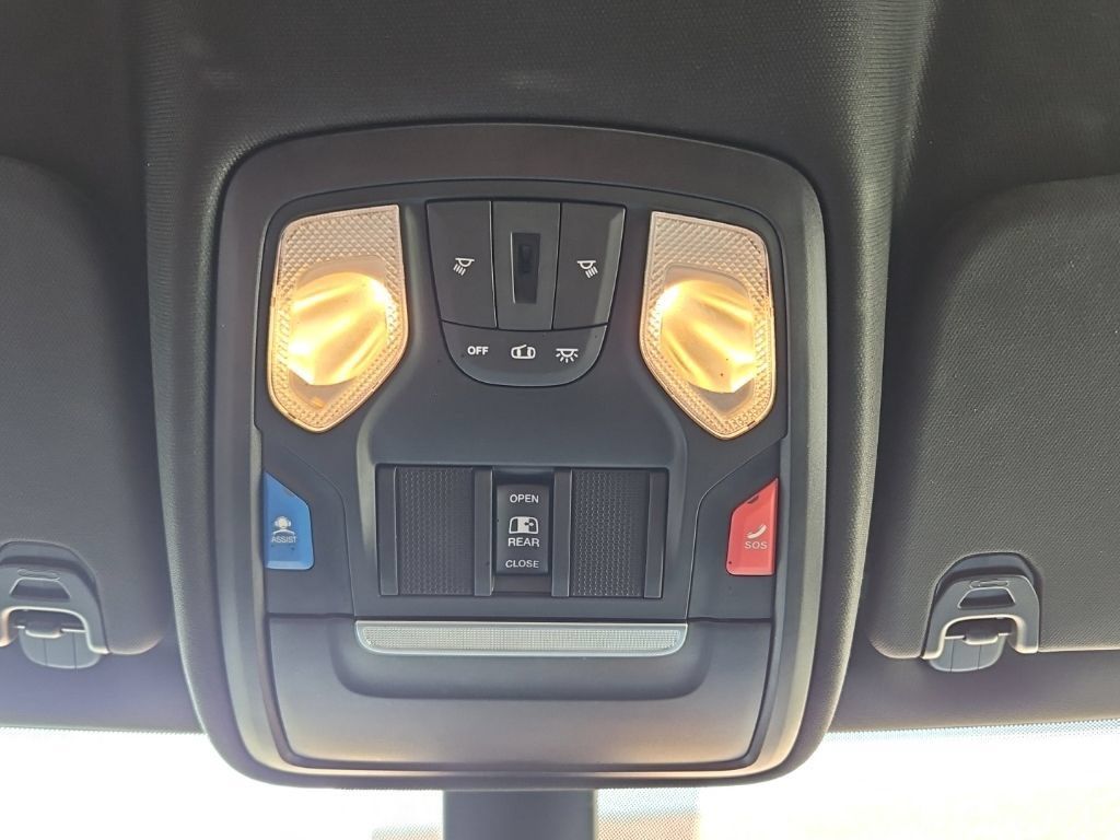 Used 2022 RAM 1500 Big Horn AWD/4WD image 22