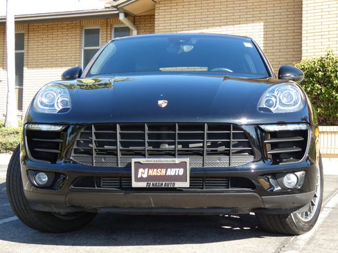 Used 2018 Porsche Macan Sport Edition image 17