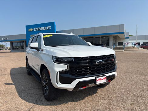 Used 2023 Chevrolet Tahoe Z71 w/ Luxury Package AWD/4WD image 2