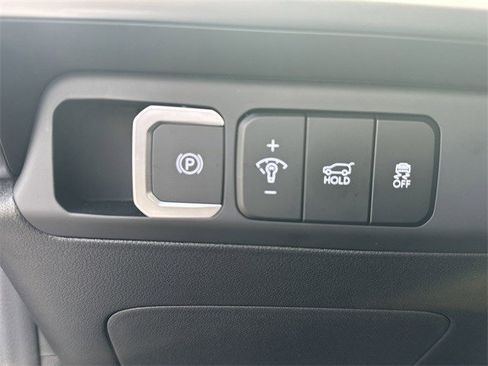 Used 2025 Hyundai Santa Fe SE image 35