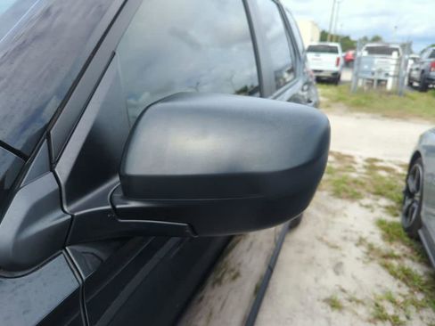 Used 2025 Honda Pilot Sport image 6