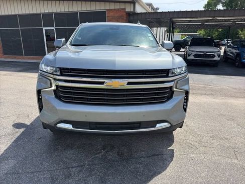 Used 2024 Chevrolet Tahoe LT RWD image 3