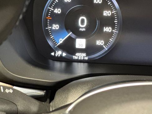 Used 2021 Volvo XC60 T8 Inscription w/ Advanced Package AWD/4WD image 28