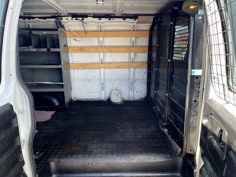 Used 2020 GMC Savana 2500 w/ Driver Convenience Package image 14
