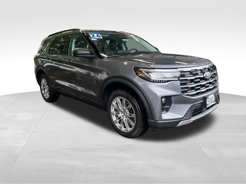 Used 2026 Ford Explorer Active w/ Active Comfort Package AWD/4WD image 3