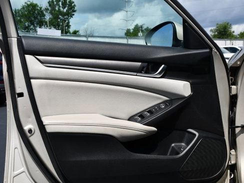 Used 2020 Honda Accord LX image 14