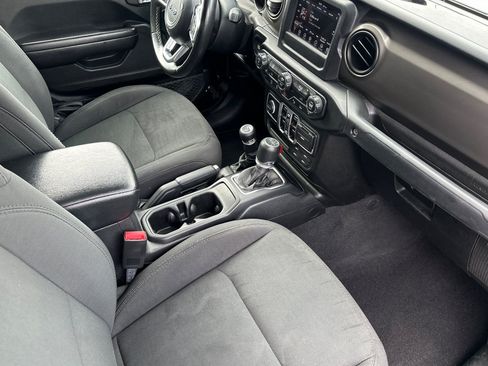 Used 2020 Jeep Gladiator Sport w/ Quick Order Package 24S AWD/4WD image 14