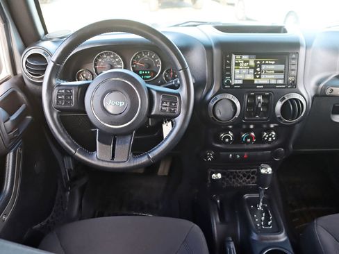 Used 2016 Jeep Wrangler Unlimited Sport w/ Connectivity Group AWD/4WD image 18