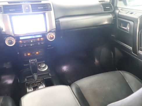 Used 2019 Toyota 4Runner Limited AWD/4WD image 29