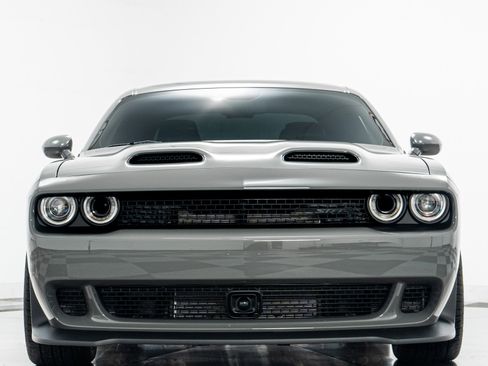 Used 2023 Dodge Challenger SRT Hellcat RWD image 4