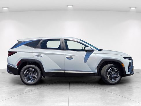New 2026 Hyundai Tucson Blue SE AWD/4WD image 3
