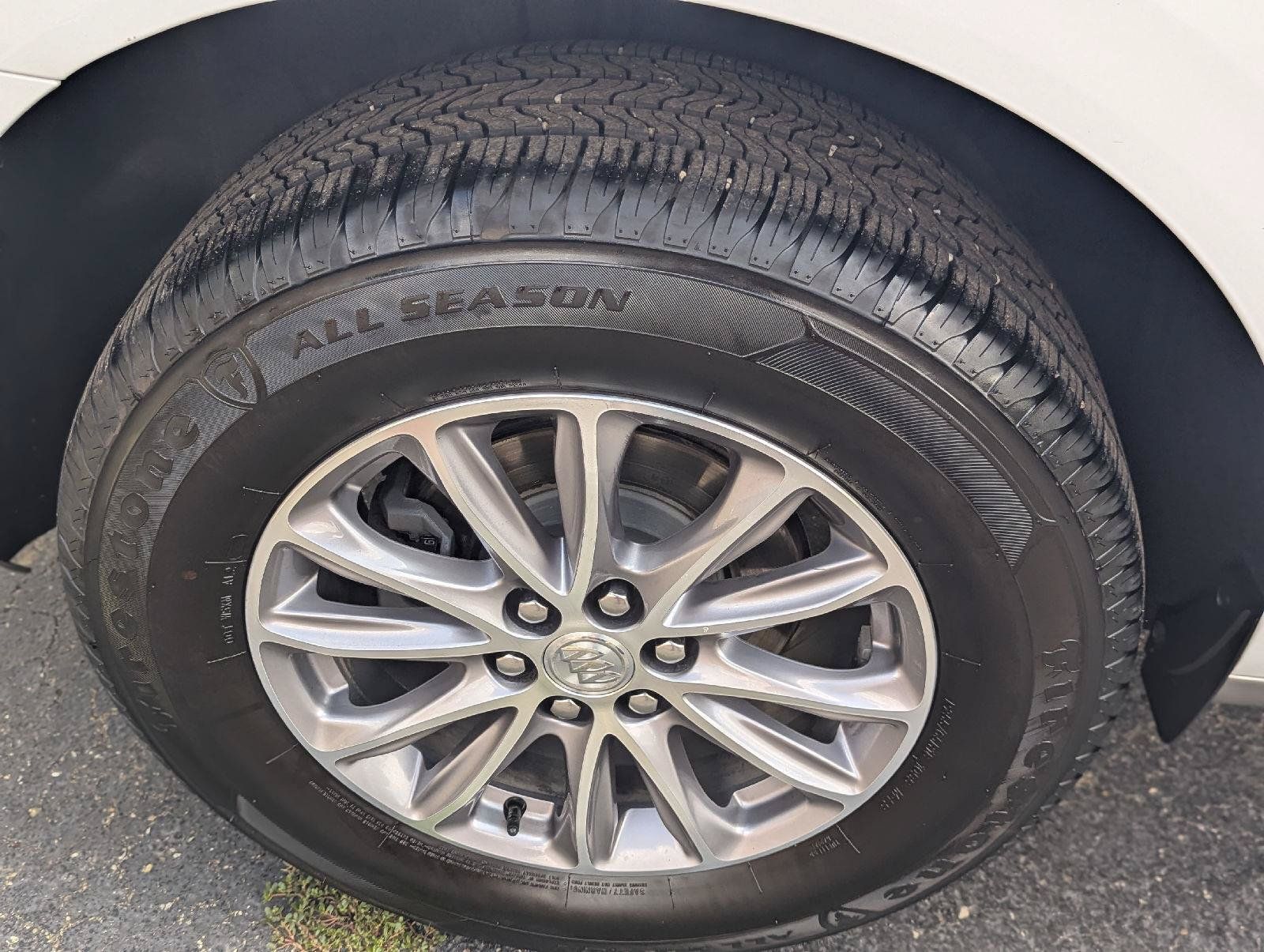 Used 2022 Buick Enclave Premium FWD image 36