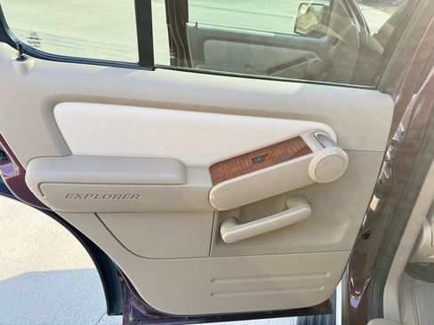 Used 2007 Ford Explorer Eddie Bauer image 21