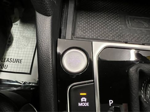 Used 2023 Volkswagen Arteon SEL Premium image 32