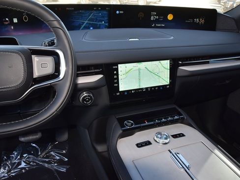 New 2025 Lincoln Navigator L Reserve w/ Jet Appearance Package image 28