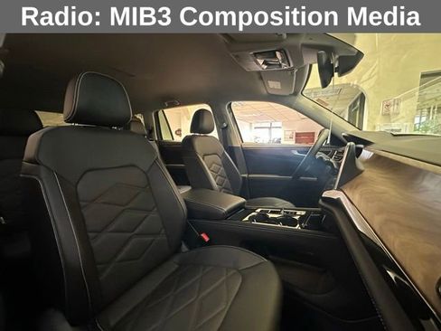 Used 2026 Volkswagen Atlas SE AWD/4WD image 16