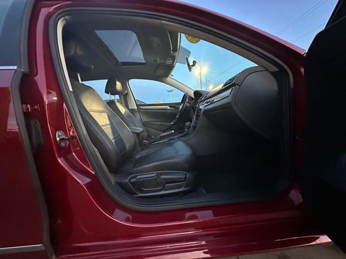 Used 2016 Volkswagen Passat 1.8T SE image 19