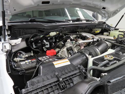 Used 2024 Ford F350 XLT w/ XLT Premium Package AWD/4WD image 26