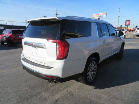 Used 2021 GMC Yukon XL Denali w/ Denali Ultimate Package image 5