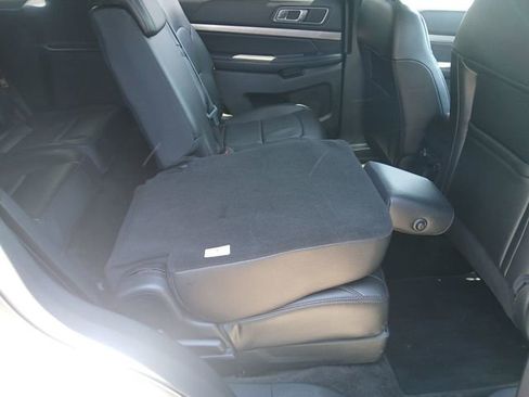 Certified 2018 Ford Explorer XLT w/ Equipment Group 202A AWD/4WD image 45