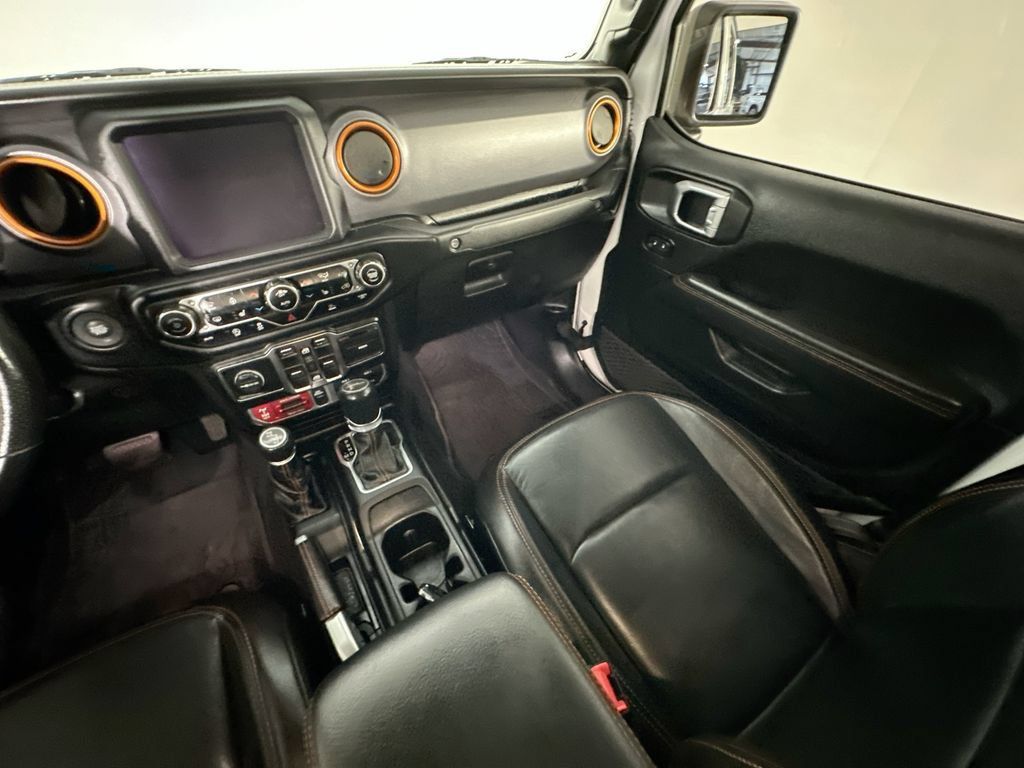 Used 2020 Jeep Gladiator Mojave AWD/4WD image 11