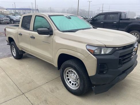 Used 2023 Chevrolet Colorado W/T image 3