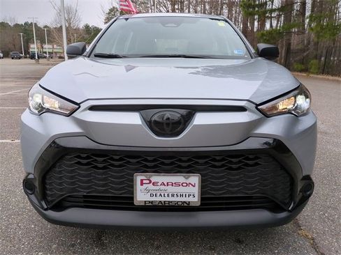 Used 2025 Toyota Corolla Cross AWD Hybrid image 9