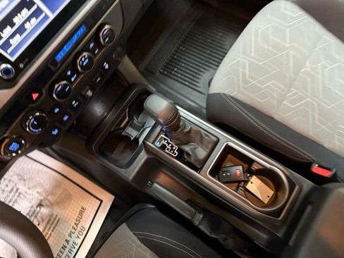 Used 2023 Toyota Tacoma TRD Sport image 26