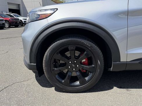 Used 2022 Ford Explorer ST w/ Equipment Group 401A AWD/4WD image 12