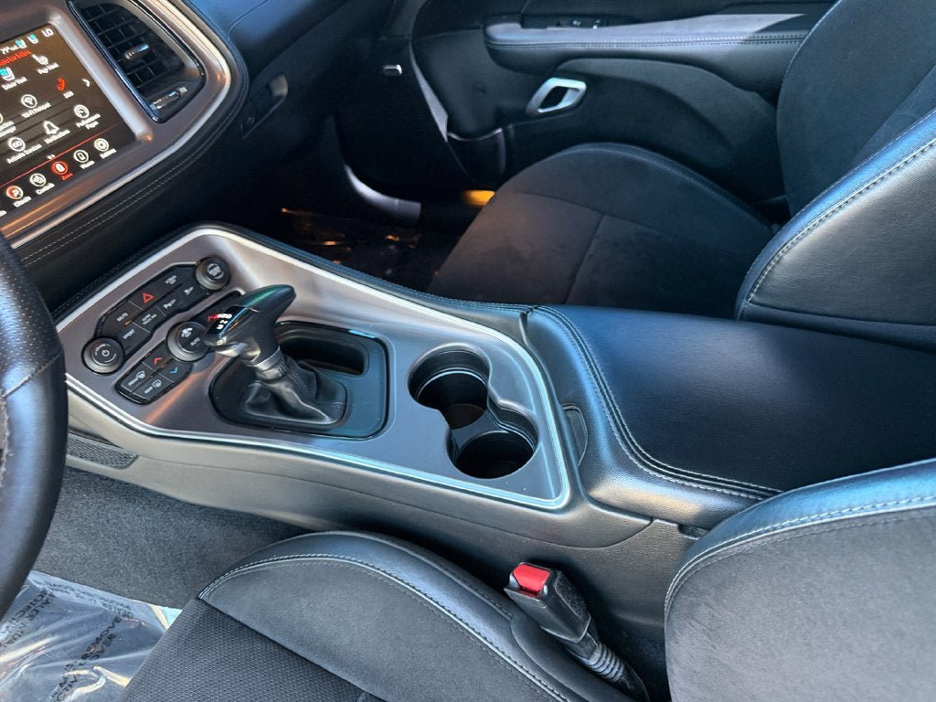 Used 2022 Dodge Challenger R/T w/ Plus Package RWD image 19