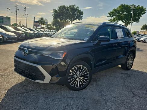 Used 2025 Volkswagen Taos SE FWD image 26