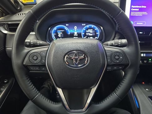 Used 2024 Toyota Venza Limited AWD/4WD image 19
