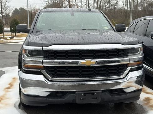 Used 2018 Chevrolet Silverado 1500 LT image 2